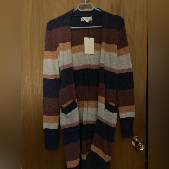 Cardigan - Picture 2 of 2